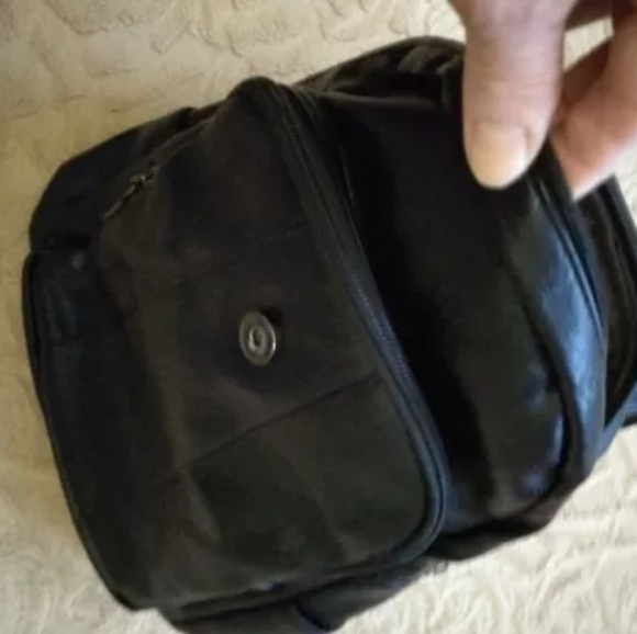 New Boutique Backpack - Picture 12 of 17